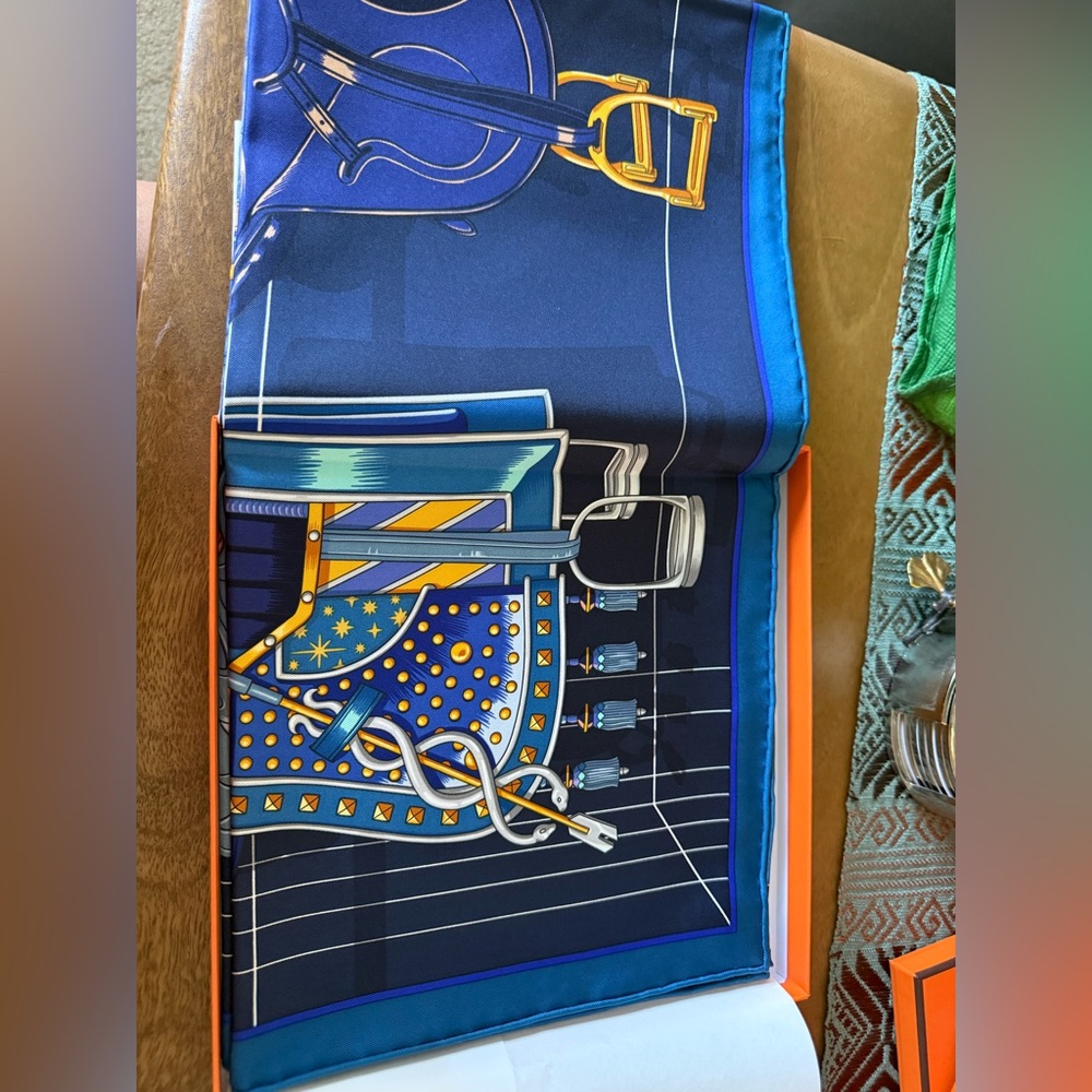 Hermes Scarf - Picture 2 of 4